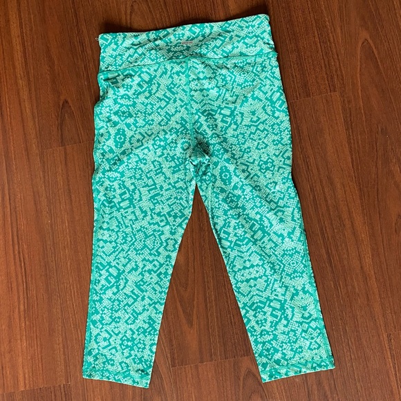 Capri Leggings - Picture 4 of 6